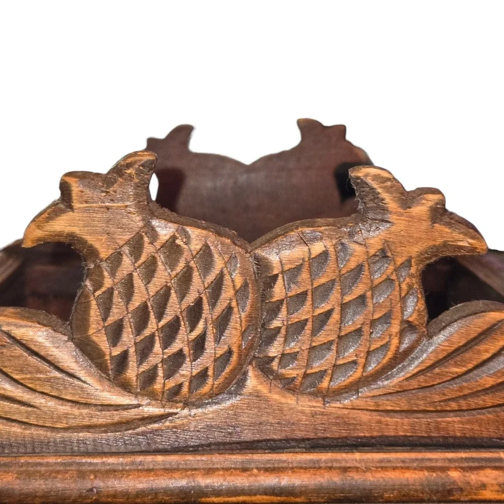Vintage Brown Wood Magazine Rack Pineapple Carved Basket Weave Brass 14x13x9